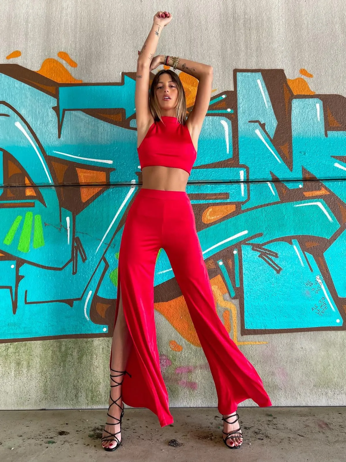 Completo pantalone con spacco e top